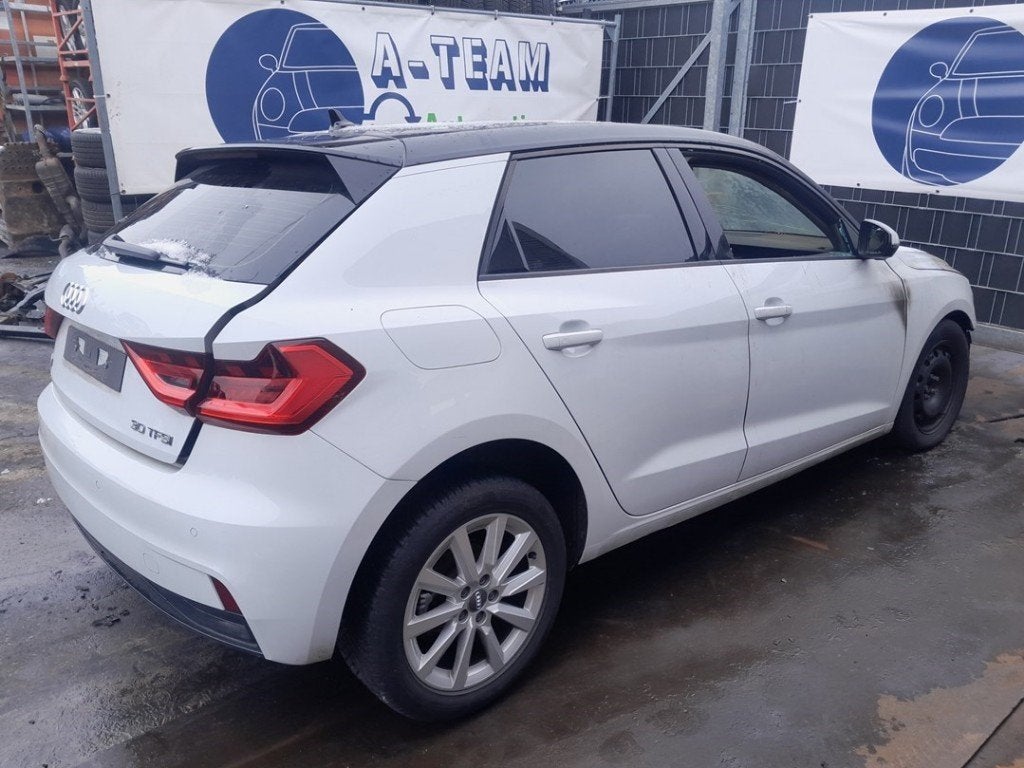 TRAPPE D'ESSENCE Audi A1 Sportback (GBA) (01-2018/-), Auto-Union-Straße  1,
85057  Ingolstadt, DE, Info@audi.de, Audi, Utilisé