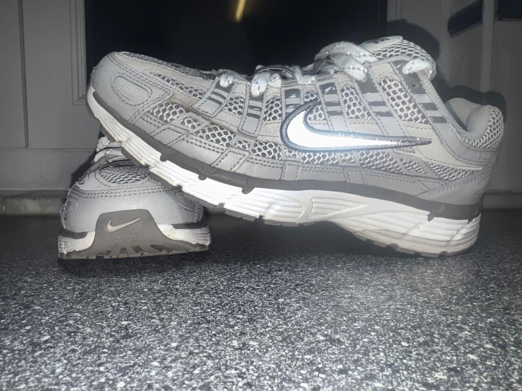 Nike schoenen p-6000, Sports & Fitness, Basket, Enlèvement, Comme neuf, Chaussures