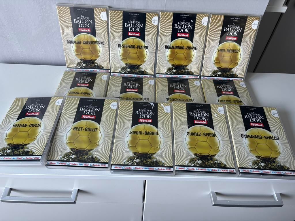 13 DVD VOETBAL „De legendes van de Ballon d'Or”, Cd's en Dvd's, Ophalen of Verzenden, Zo goed als nieuw