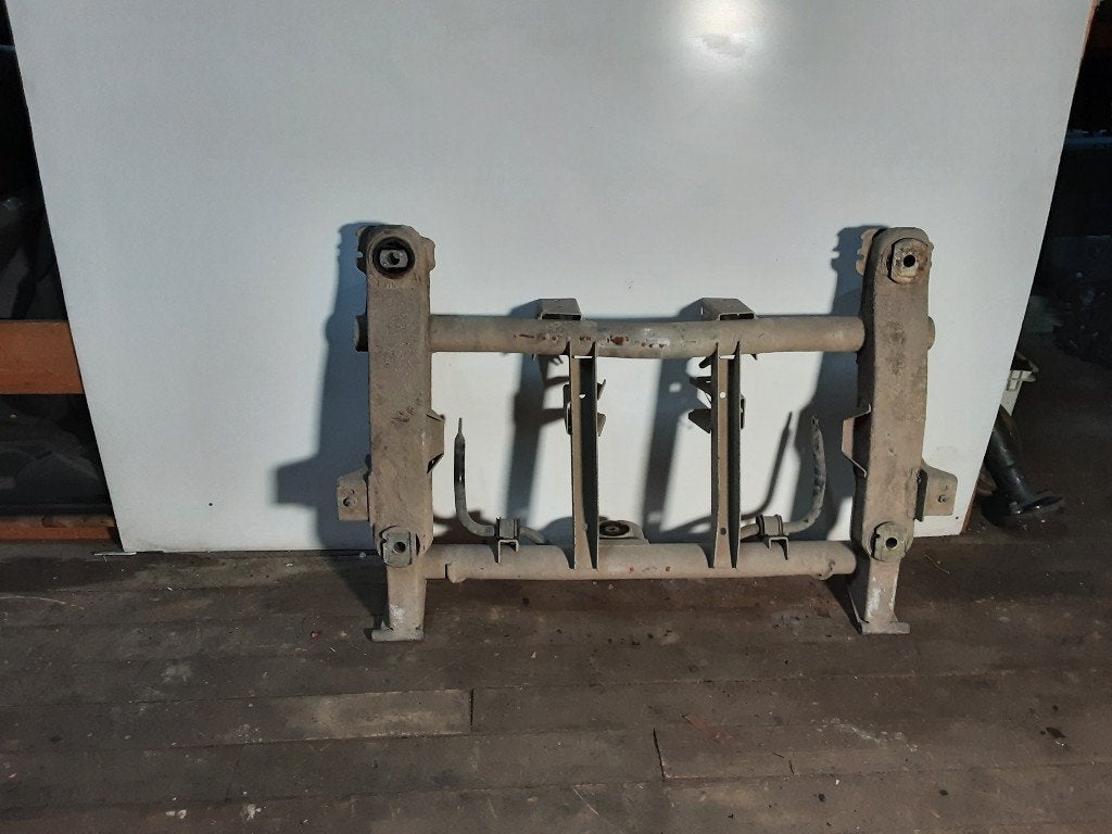 BARRE STABILISATRICE ARRIÈRE Kangoo (KC) (38300-2A000), Renault, Utilisé, Peter-Huppertz-Straße 5
51063  Köln, DE, Dialog.deutschland@renault.de