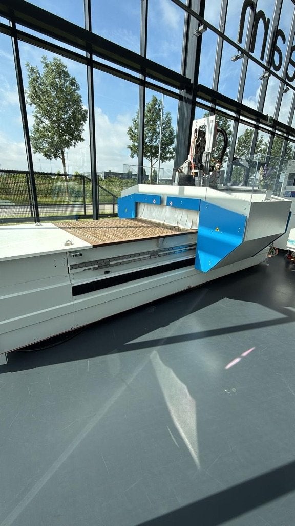 Masterwood 1225, Zakelijke goederen, Ophalen