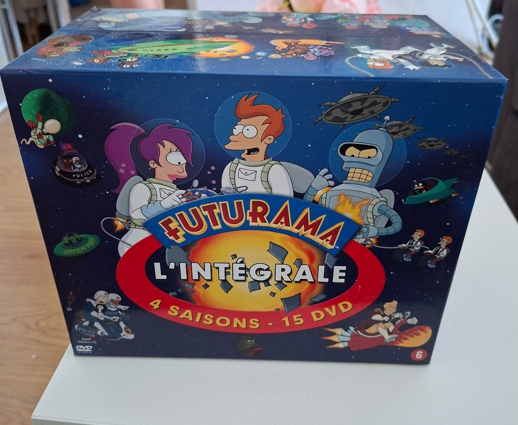 Cofret integrale Futurama saison 1 a 4 15 DVD état exellent, CD & DVD, DVD | TV & Séries télévisées, Saison 1, Comme neuf, Enlèvement