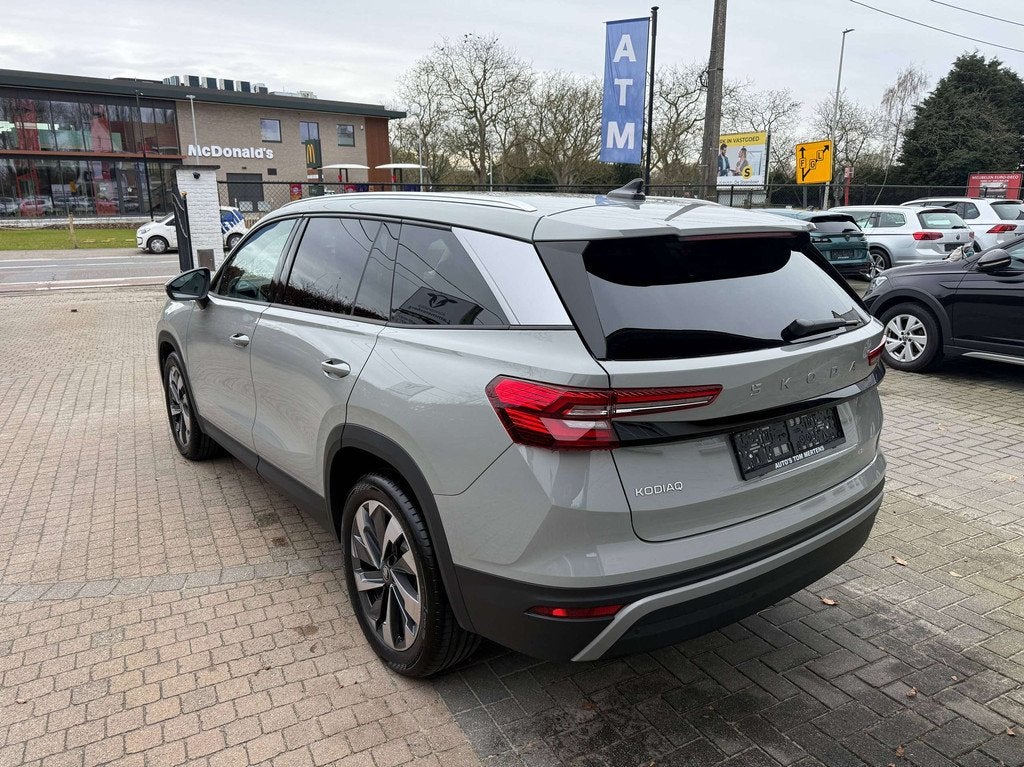 Skoda Kodiaq Kodiaq 1.5 TSI MHEV Selection 7pl. DSG/lane/sid, 4 cilinders, 7 zetels, Bedrijf, 5 deurs