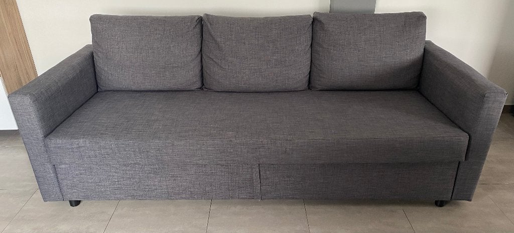 FRIHETEN Convertible 3 places - IKEA  (Lit 2 personnes), Maison & Meubles, Canapés | Salons, Trois personnes, 100 à 125 cm, 200 à 250 cm