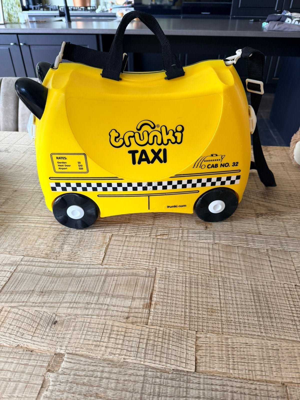Trunki Ride-On Taxi koffer in nieuwstaat..!!!, Motoren, Accessoires | Koffers en Tassen, Ophalen, Zo goed als nieuw