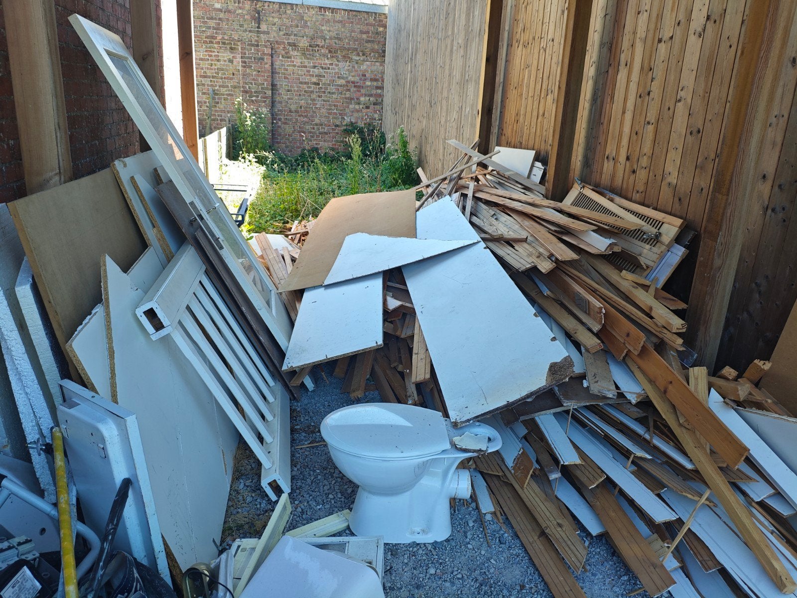 hout gratis, Enlèvement
