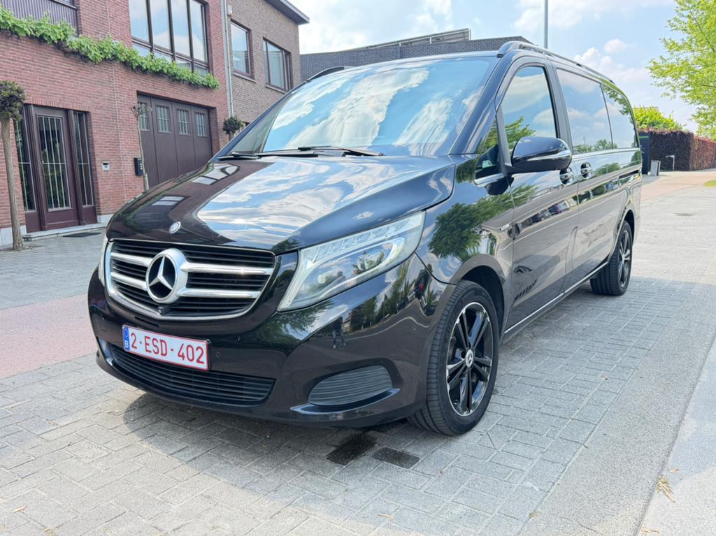 Mercedez v220 avangarde 8plaats 270.000km gekeurd, Auto's, Mercedes-Benz, Automaat, Euro 5, Monovolume, Zwart