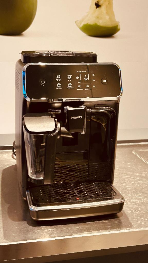Machine à cafés automatique, Machine à espresso, Réservoir d'eau amovible, Café en grains, Comme neuf