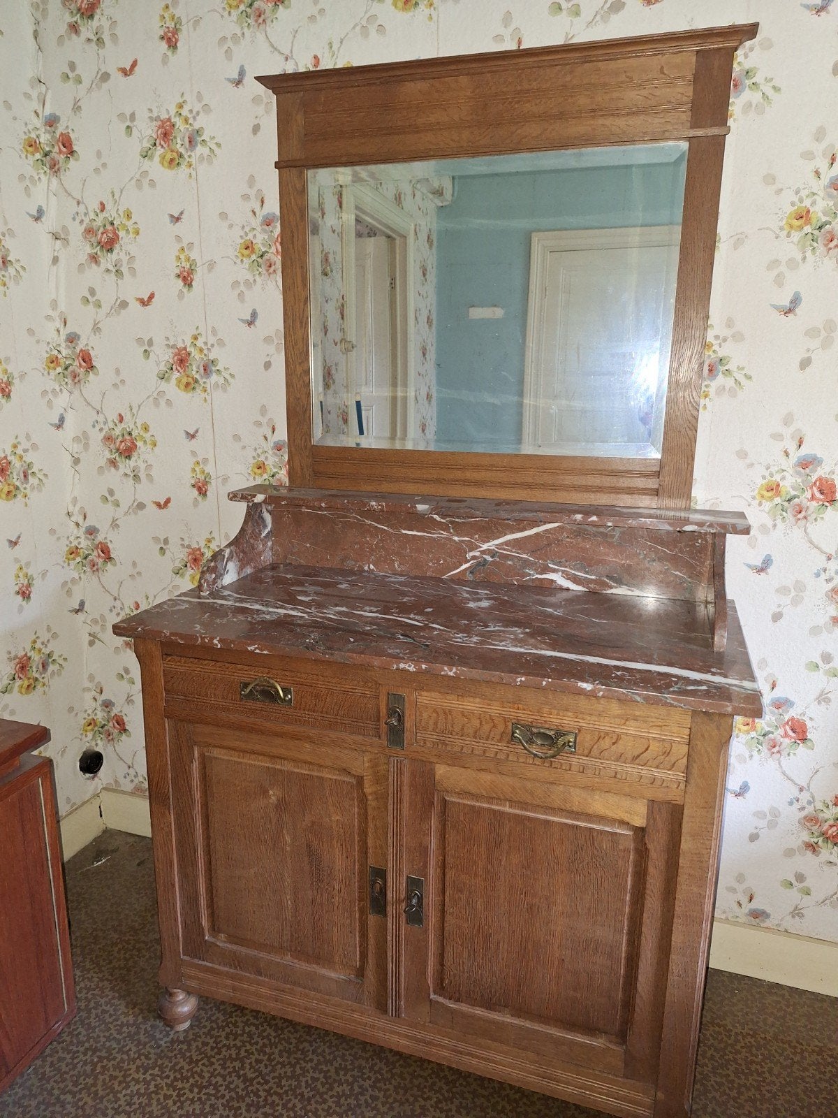 Oude badkamerkast, Ophalen