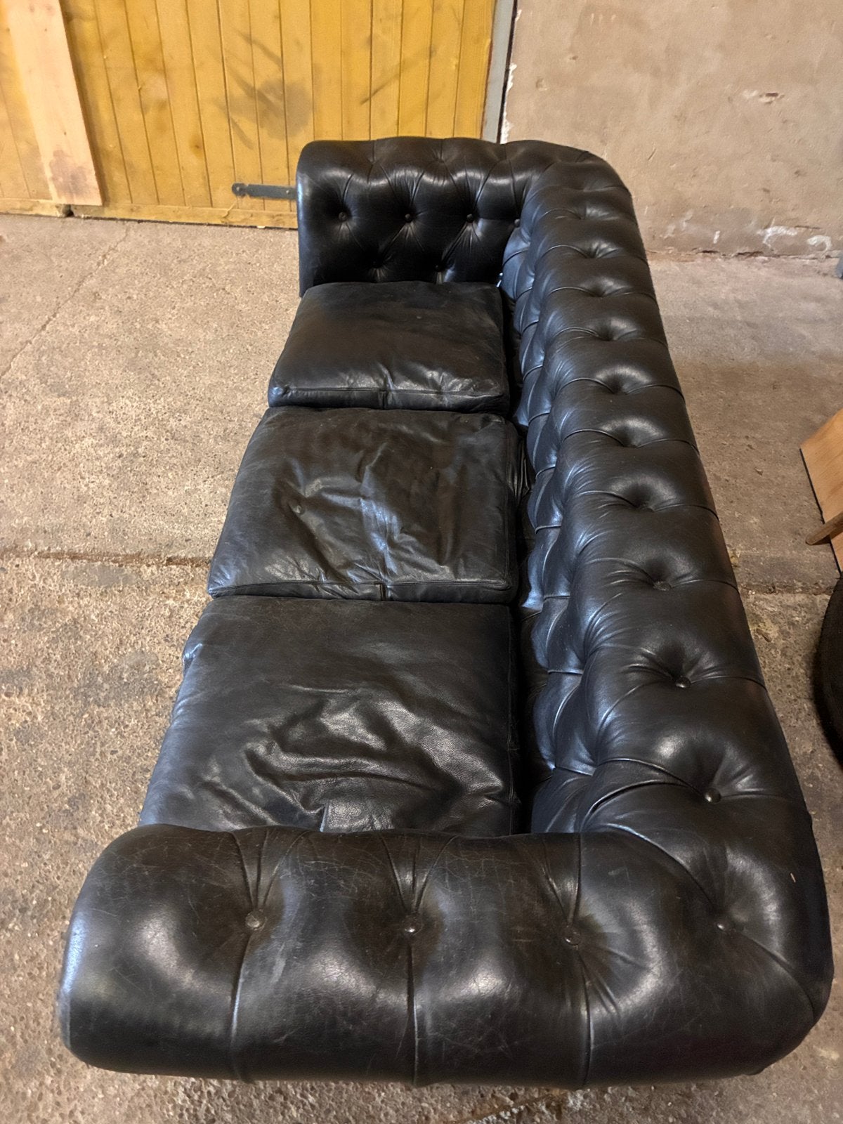 Chesterfield 3-zit uit jaren 60, Maison & Meubles, Trois personnes, 100 à 125 cm, 250 à 300 cm, Enlèvement
