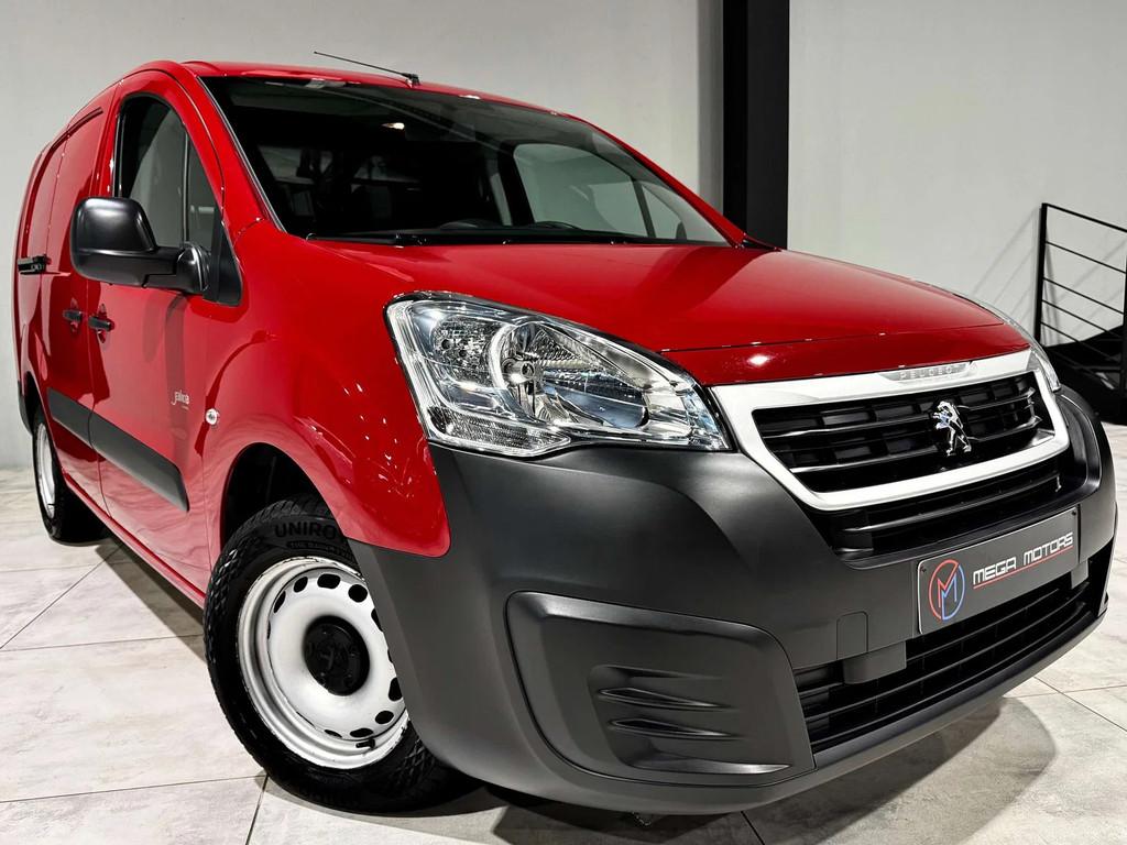 Peugeot Partner 1.6 HDi 99CV ! TVA/BTW ! LONG CHASSiS UTiLiT, Autos, Rouge, Achat, 6 portes, Euro 6