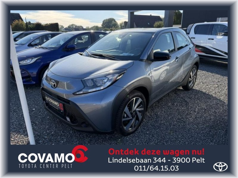 Toyota Aygo Play, Auto's, Automaat, 72 pk, Bedrijf, 5 deurs