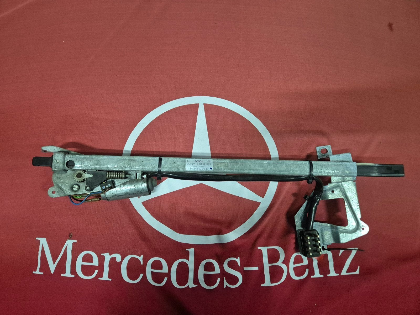 Mercedes C124 CE rechter veiligheidsgordelverdeler, Auto-onderdelen, Ophalen of Verzenden, Gereviseerd, Mercedes-Benz
