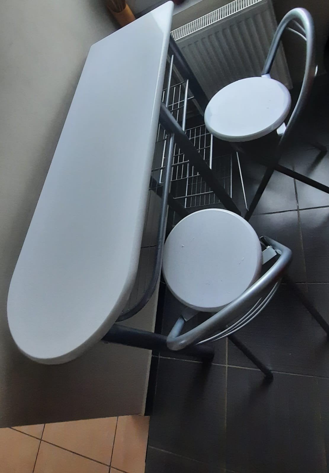 Table de bar/table de petit-déjeuner pratique avec 2 taboure, Enlèvement, Comme neuf