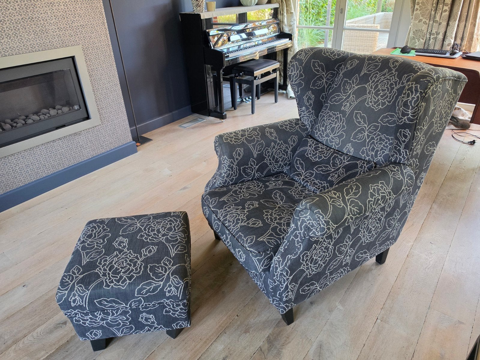 eenzit met hocker, Huis en Inrichting, Ophalen