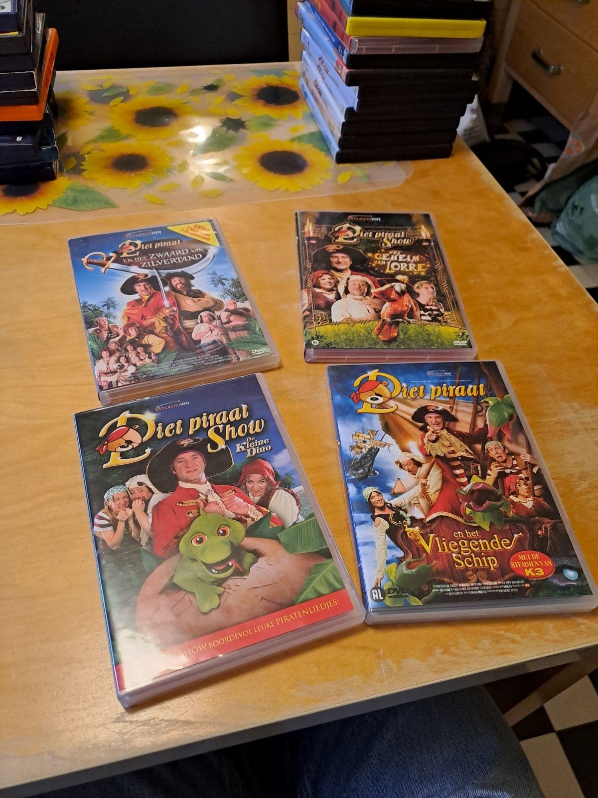 Piet Piraat 4 DVD's + bonus DVD, Ophalen, Alle leeftijden, Inclusief doosje, Tv-serie