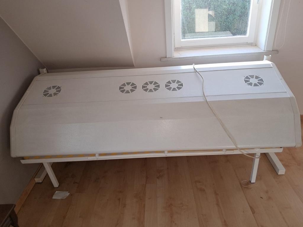 Lit de bronzage à vendre, Electroménager, Solarium, Banc solaire & Bronzage facial, Enlèvement, Utilisé