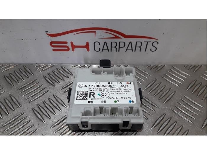 Module verrouillage central des portes d'un Mercedes CLA, Autos : Pièces & Accessoires, 3 mois de garantie, Utilisé, -, -