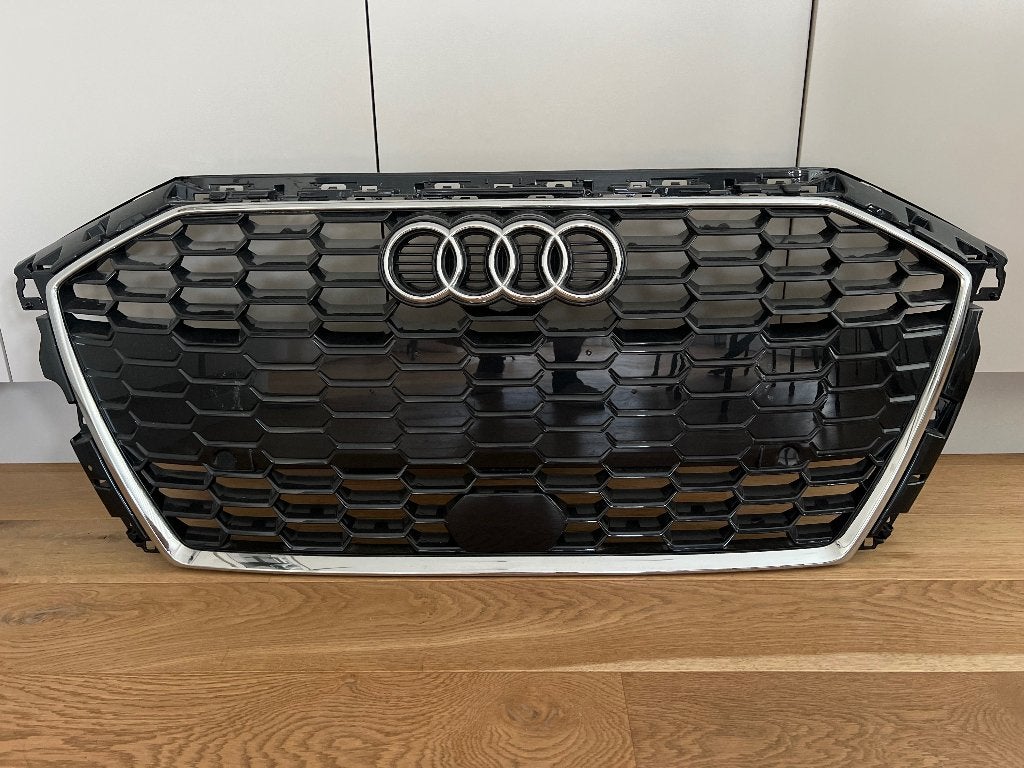 Audi A3 8Y Originele Voorgrille (grille) Zwart, Enlèvement, Utilisé, Avant, Audi