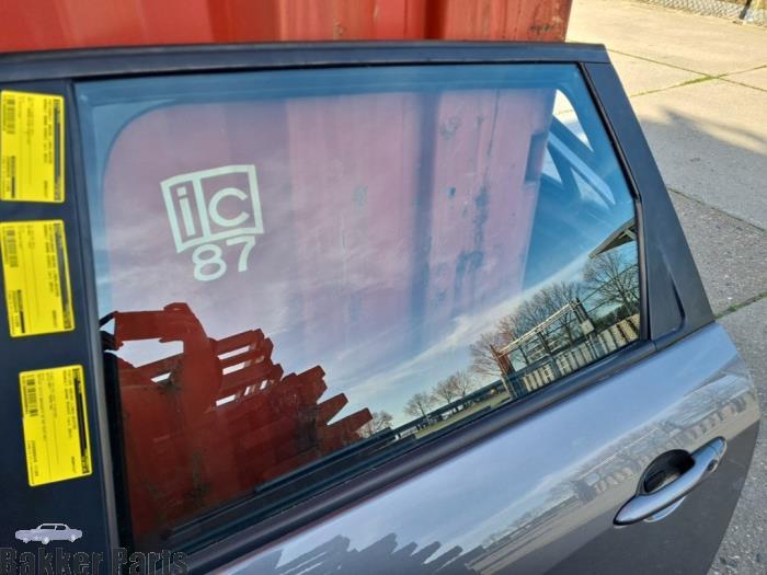 Vitre portière 4portes arrière gauche d'un Renault Grand S, -, Renault, -, 3 mois de garantie