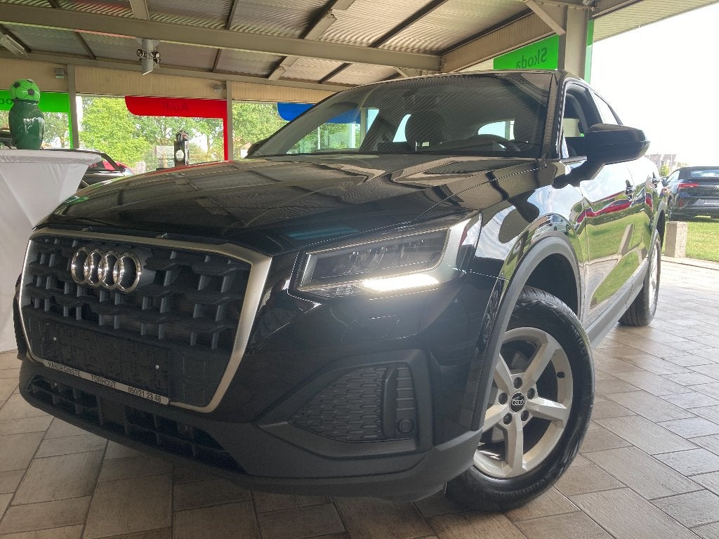 Q2 -Airco -Cruise -Apple Carplay/Android -LED -Zetelvwarm, Zwart, Leder, 5 zetels, 3 cilinders