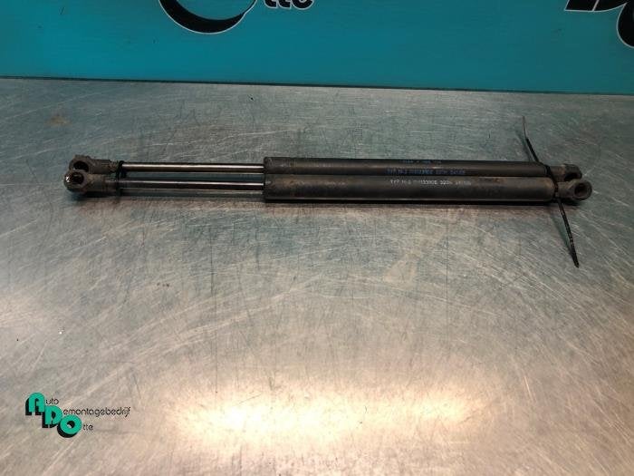 Kit amortisseur gaz hayon d'un BMW 3-Serie (3-Serie 04-), -, 3 mois de garantie, Utilisé, -