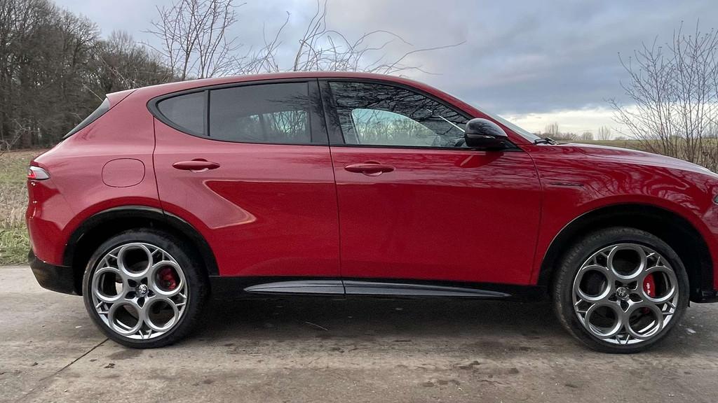 Alfa Romeo Tonale Tonale PHEV 1.3 Q4 Veloce (139 kW) Neuve P, Auto's, Automaat, https://public.car-pass.be/vhr/cfedac5e-68d0-40b5-b13a-4a7f74fae442