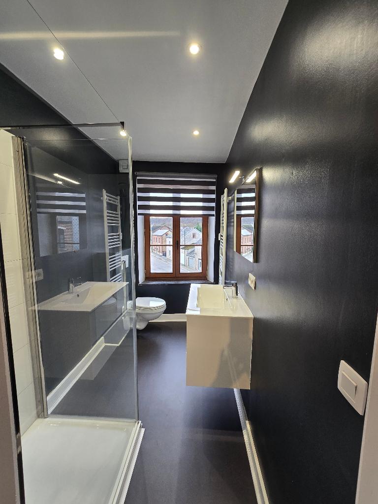 Appartement 2 ch. spacieux et lumineux à louer à Hotton, Immo, Appartementen en Studio's te huur, Provincie Luxemburg, 50 m² of meer