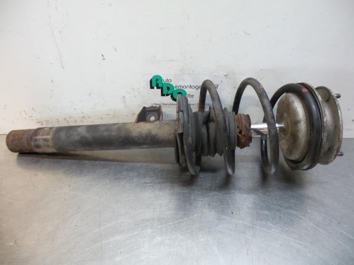 Barre amortisseur avant droit d'un BMW 3-Serie (3-Serie 98-), -, 3 mois de garantie, Utilisé, -