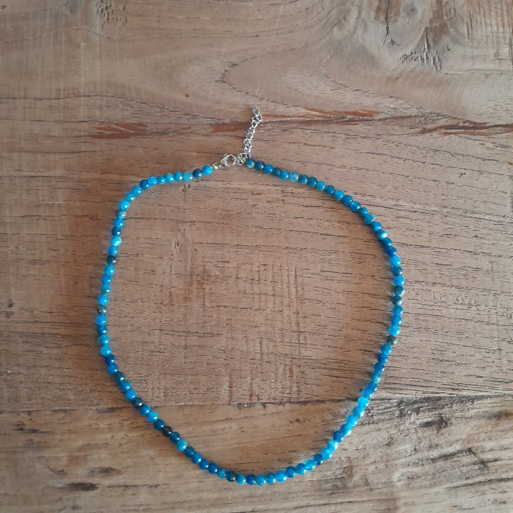 Prachtige  blauwe apatiet collier   GRATIS verzending, Handtassen en Accessoires, Kettingen, Ophalen of Verzenden, Nieuw, Blauw