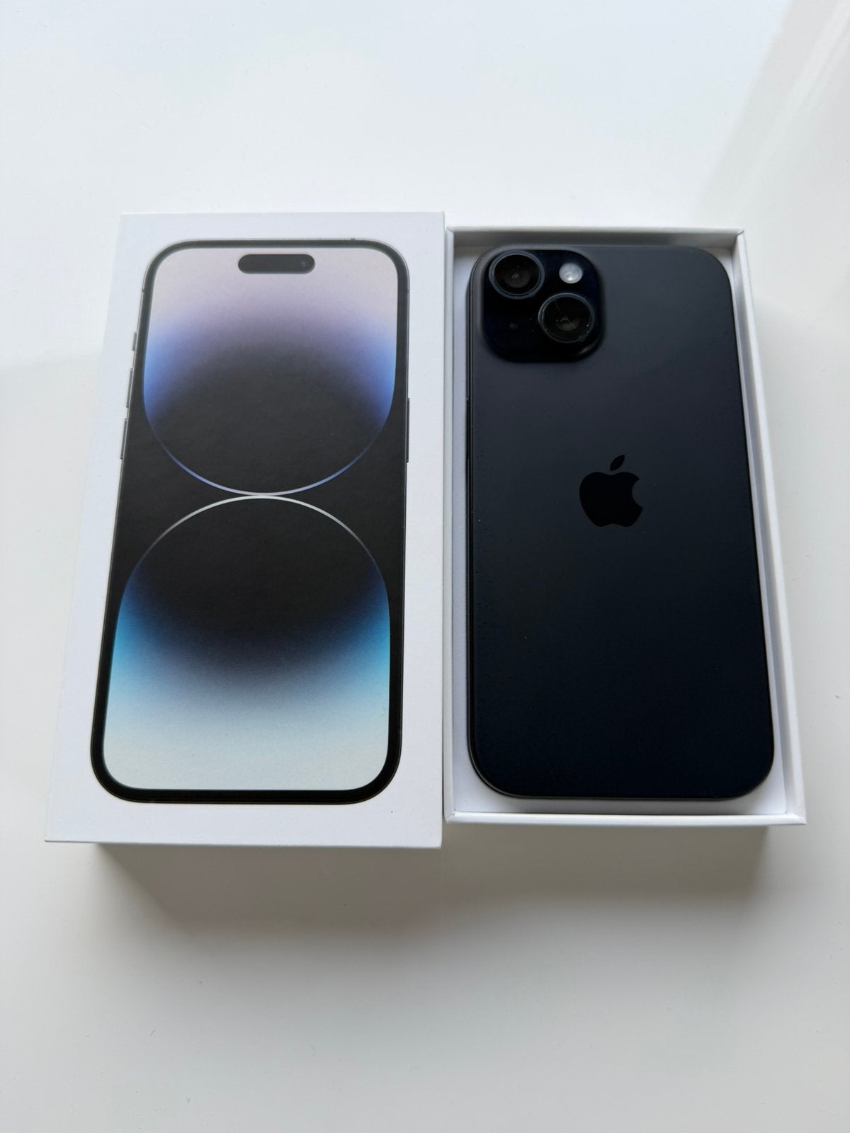 Iphone 15, Enlèvement, Comme neuf, IPhone 15