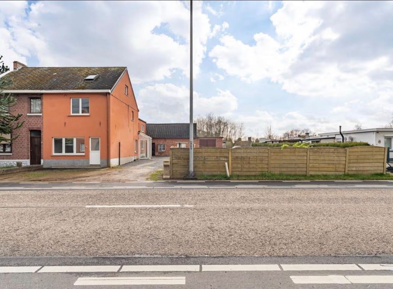 Huis te koop in kermt  24 are grond