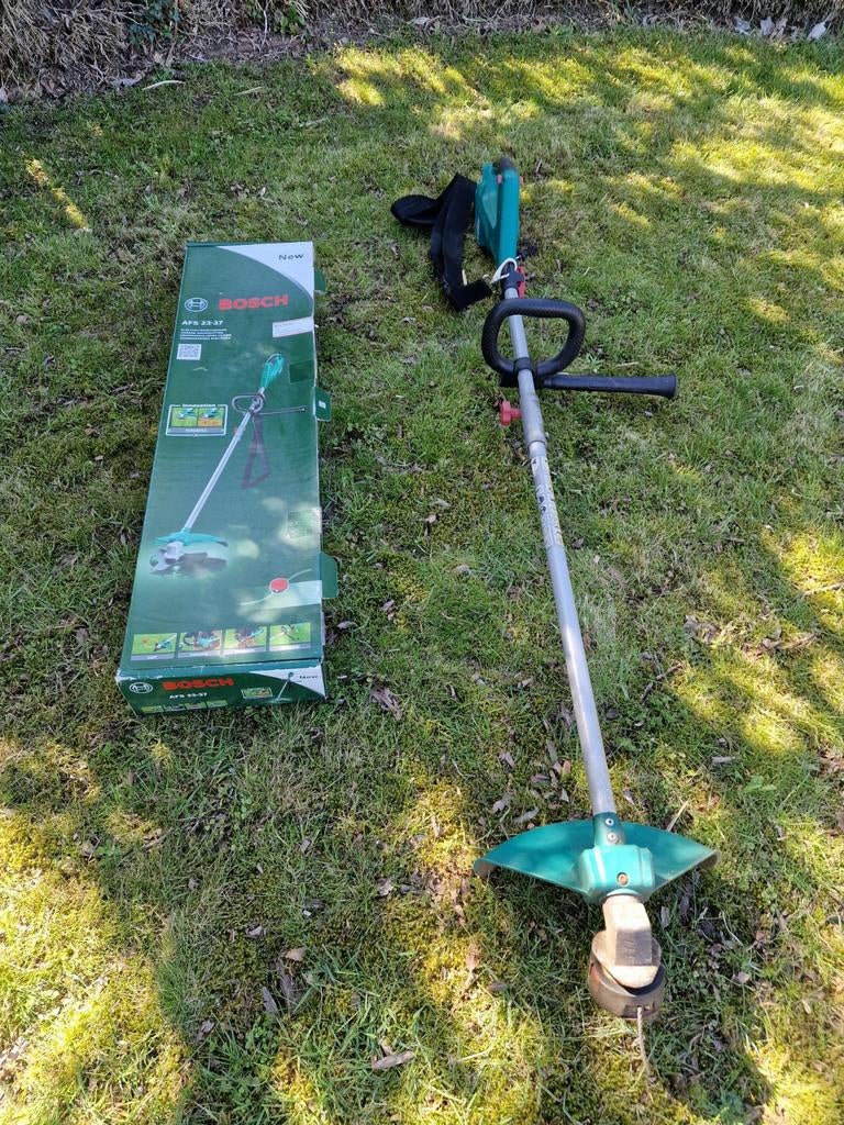 Bosmaaier met kabel Bosch, Jardin & Terrasse, Débroussailleuses, Enlèvement