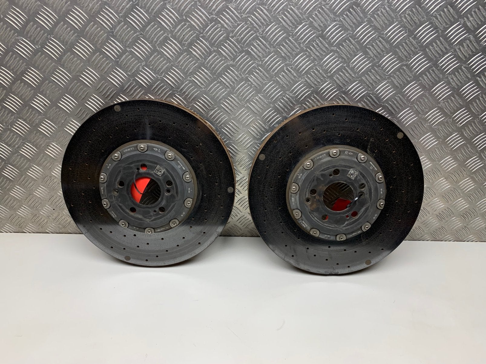 DISQUE DE FREIN EN CARBONE MERCEDES C63 S63 E63 GT63 GTR GT, Enlèvement ou Envoi, Utilisé, Mercedes-Benz