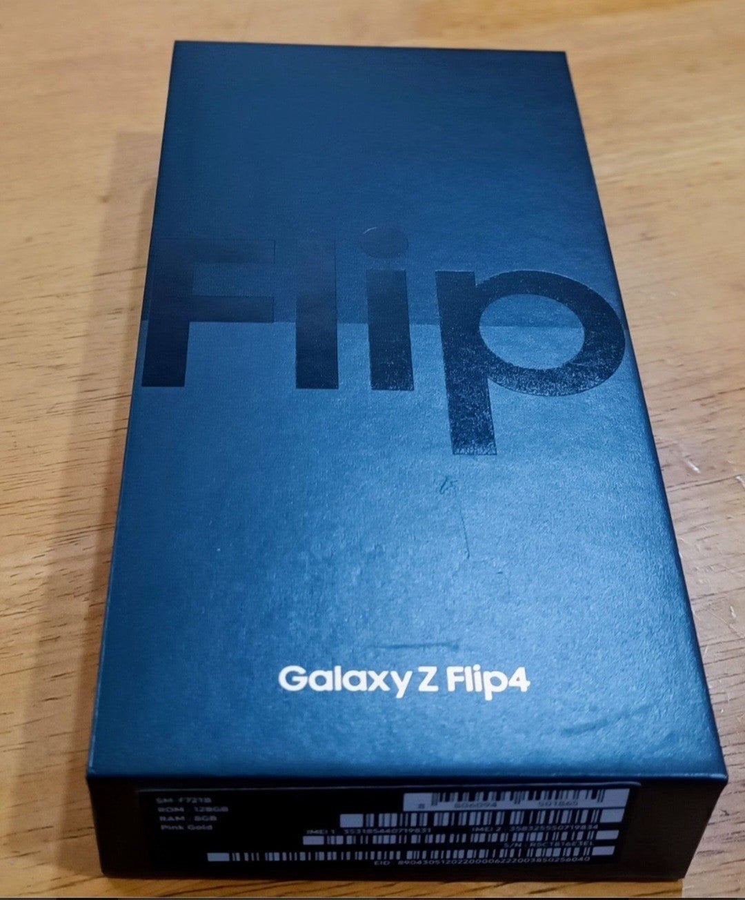 Samsung Slip 4. Nouveau !, Télécoms, Téléphonie mobile | Samsung, Neuf, 10 mégapixels ou plus, Autres couleurs, Enlèvement
