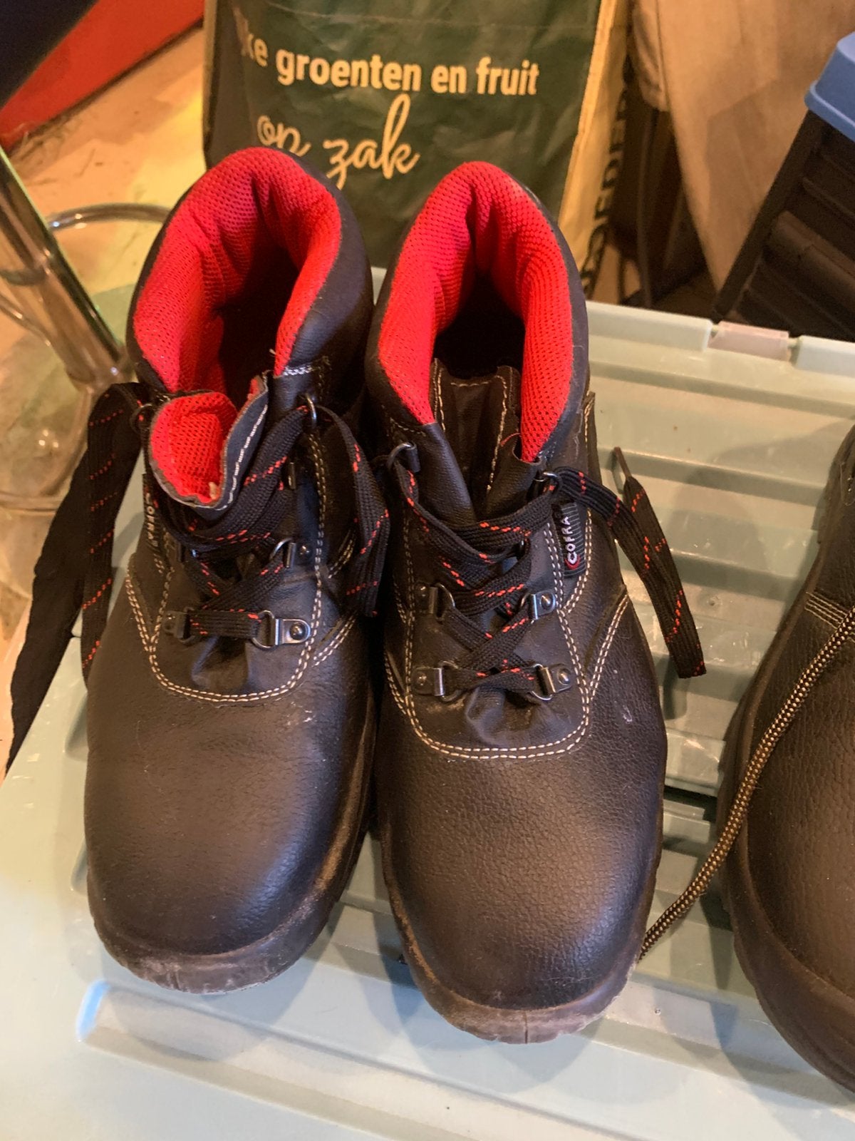 Veiligheid schoenen, Doe-het-zelf en Bouw, Ophalen, Zo goed als nieuw