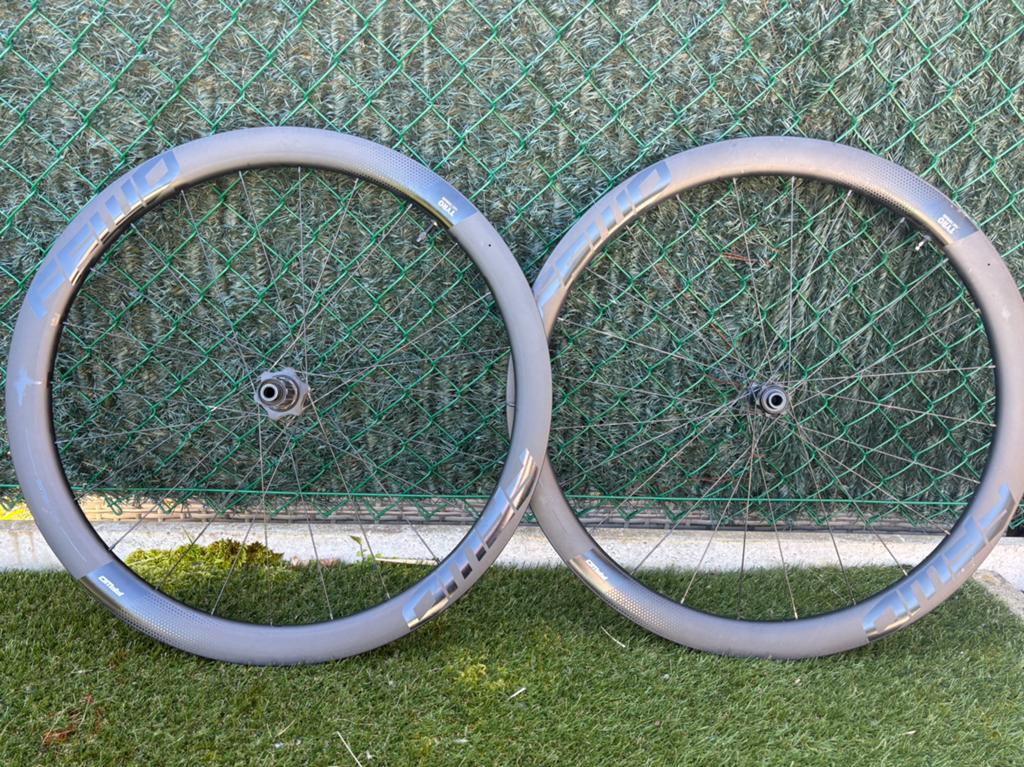 FFWD Tyro gravel wheels, Fietsen en Brommers, Brommeronderdelen | Oldtimers, Ophalen, Zo goed als nieuw