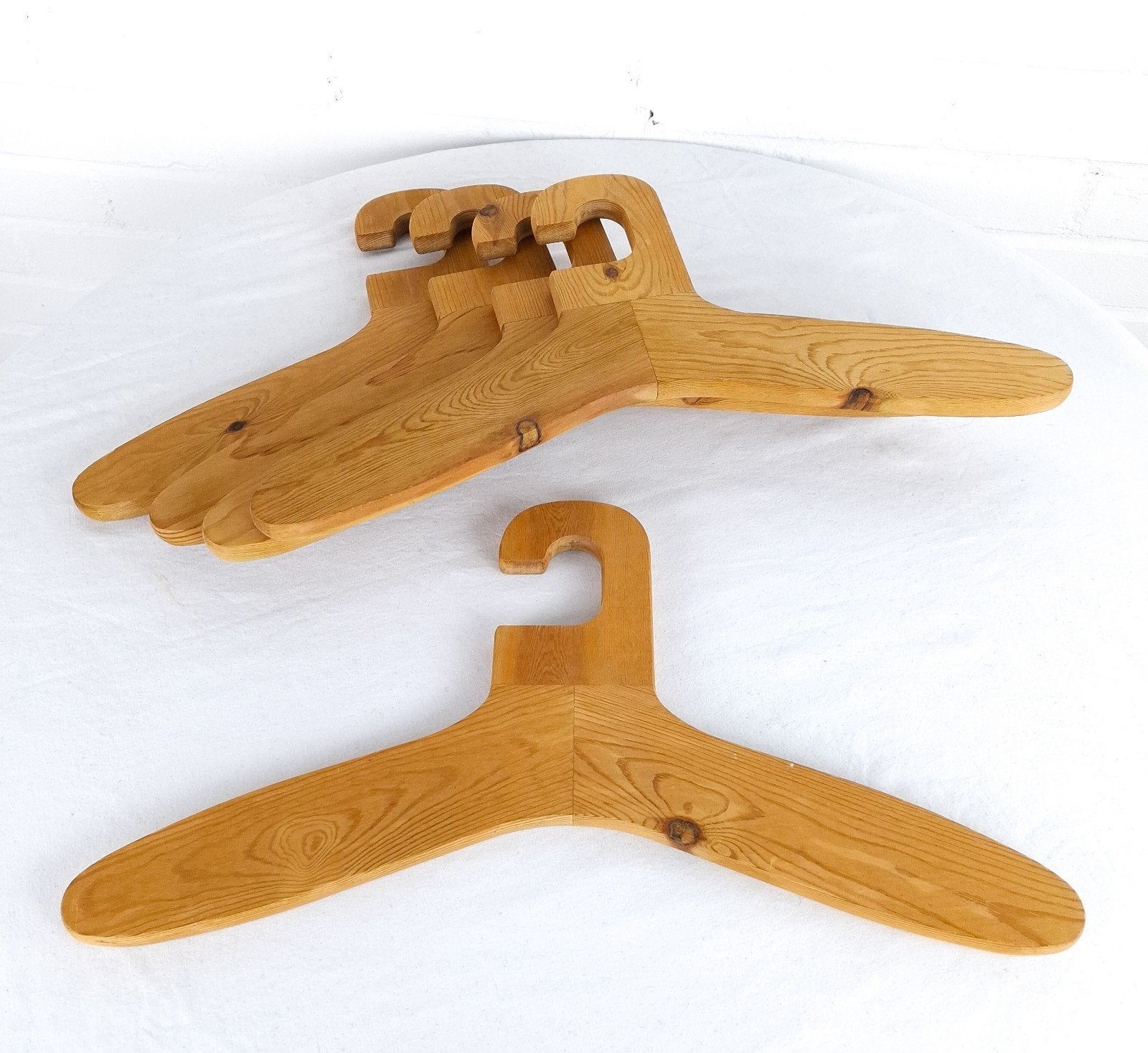 5 vintage kledinghangers hout Sven Larsson jaren 70, Ophalen of Verzenden, Hout