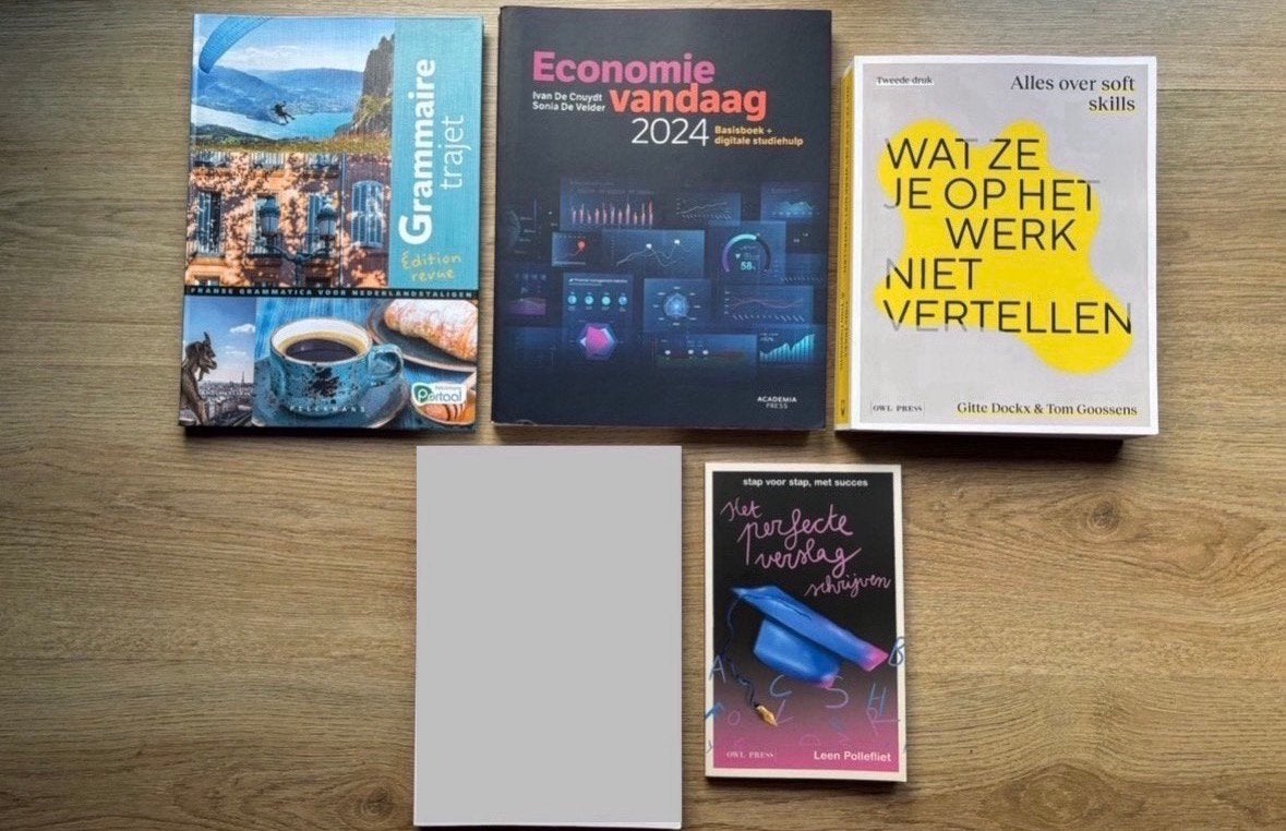 Manuels, Livres, Enlèvement ou Envoi, Comme neuf
