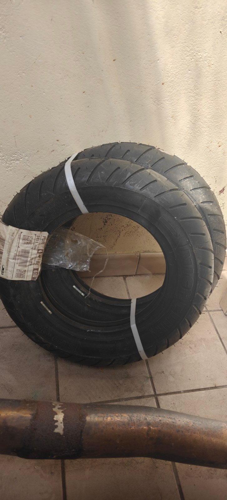 2 nieuwe Michelin scooterbanden 3.50-10 tubeless, Ophalen