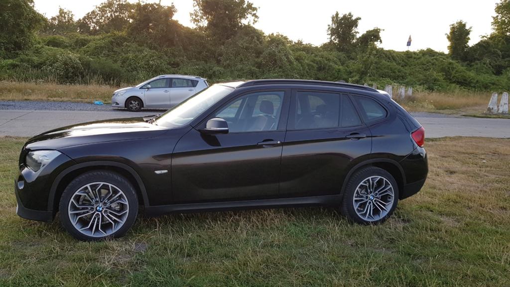 Bmw x1 e84 sdrive toit panoramique, Autos, Achat, Boîte manuelle, Toit panoramique, 5 portes