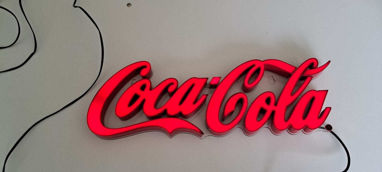 Publicité légère pour Coca-Cola, Enlèvement