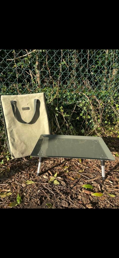 Inklapbaar tafeltje, Ophalen