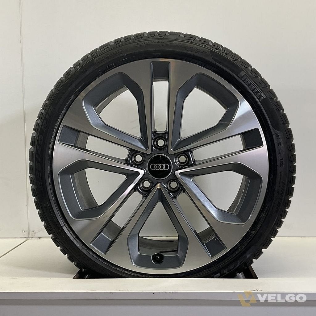 NIEUW AUDI A3 SET VElGEN + WINTERBANDEN 18 INCH, Auto-onderdelen, 18 inch, -, -, Banden en Velgen