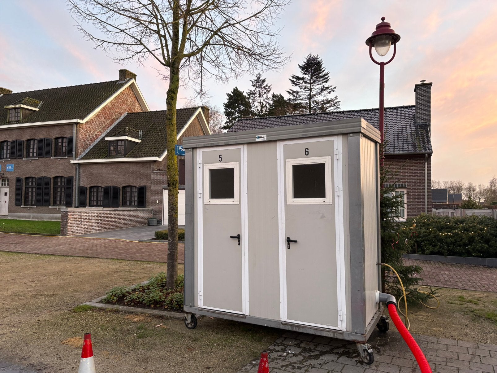 Te huur ! Mobiele wc’s container, Tuin en Terras, Tuinhuizen, Ophalen of Verzenden, Zo goed als nieuw