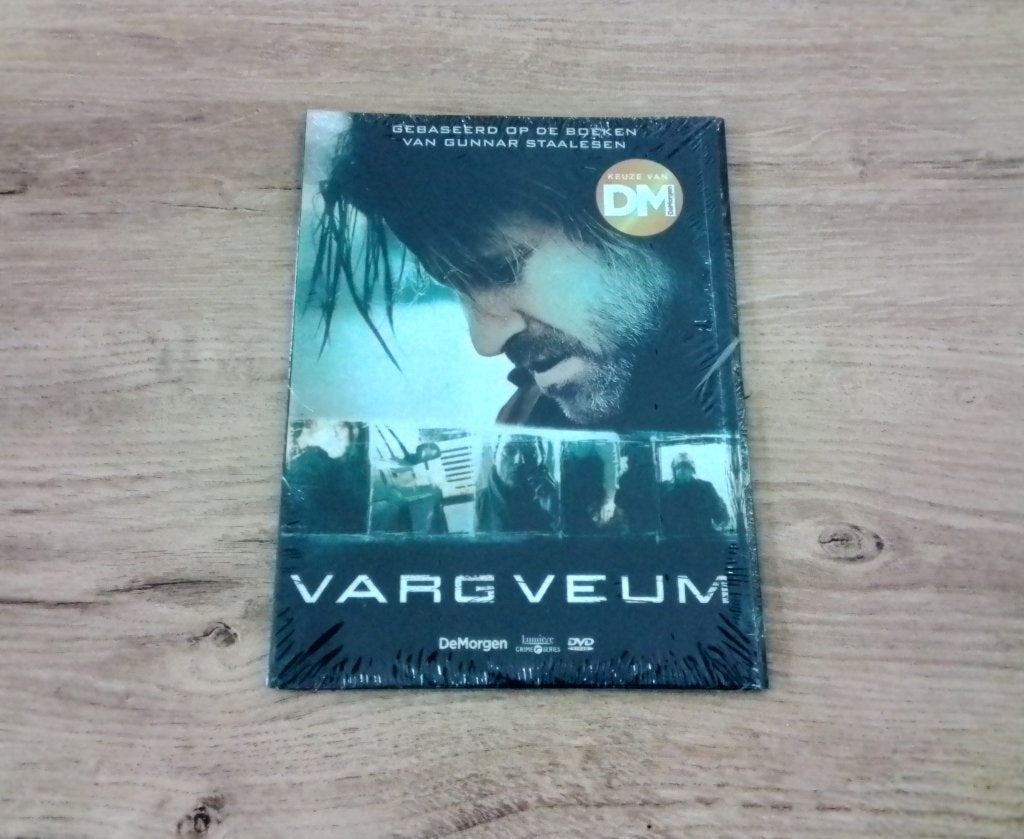 Nieuw! DVD Varg Veum - seizoen 1, Cd's en Dvd's, Dvd's | Tv en Series, Ophalen of Verzenden, Nieuw in verpakking, Seizoen 1