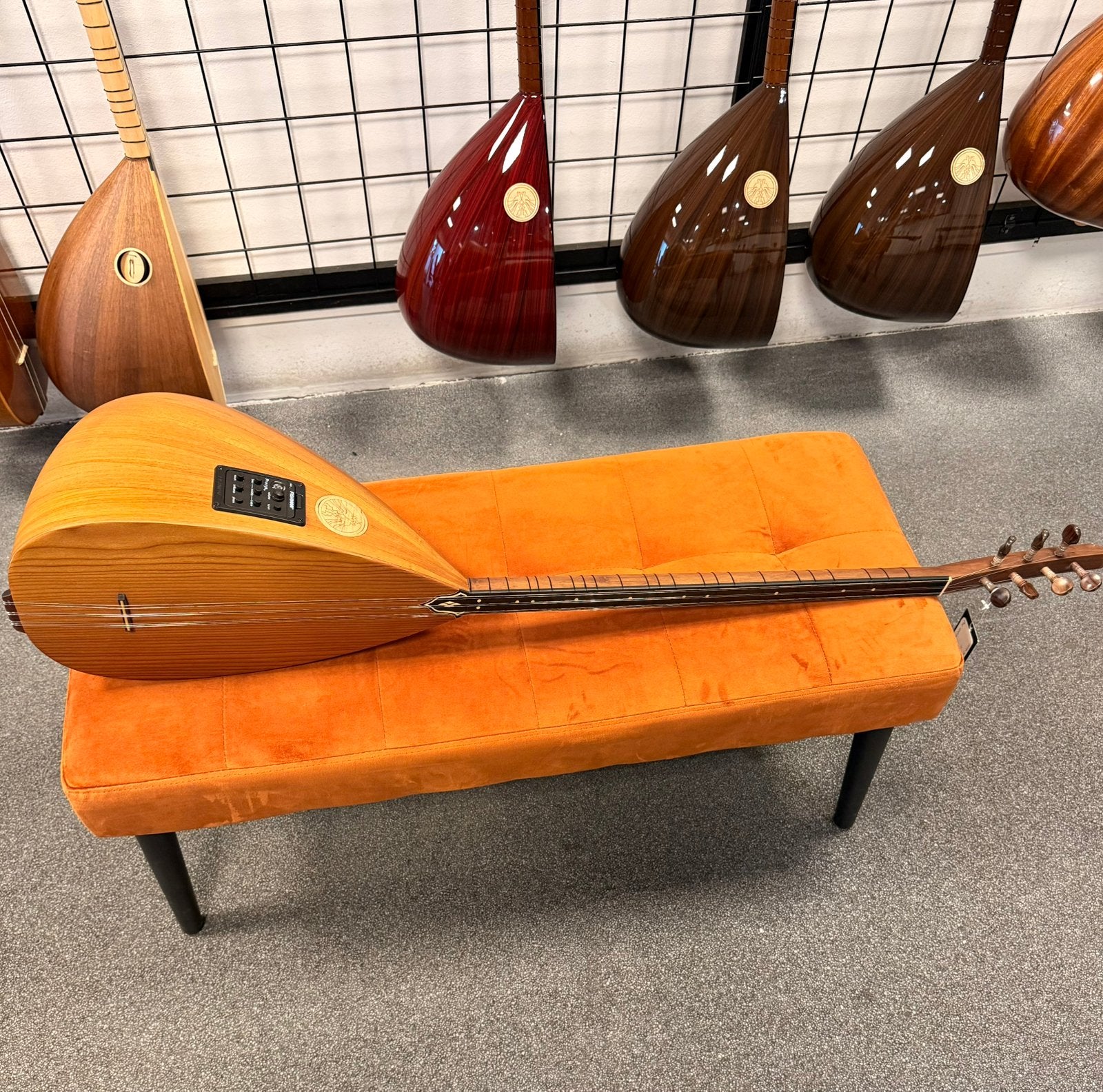 saz prof uzun sap diğer resimler için>>>, Muziek en Instrumenten, Instrumenten | Onderdelen, Ophalen of Verzenden, Nieuw