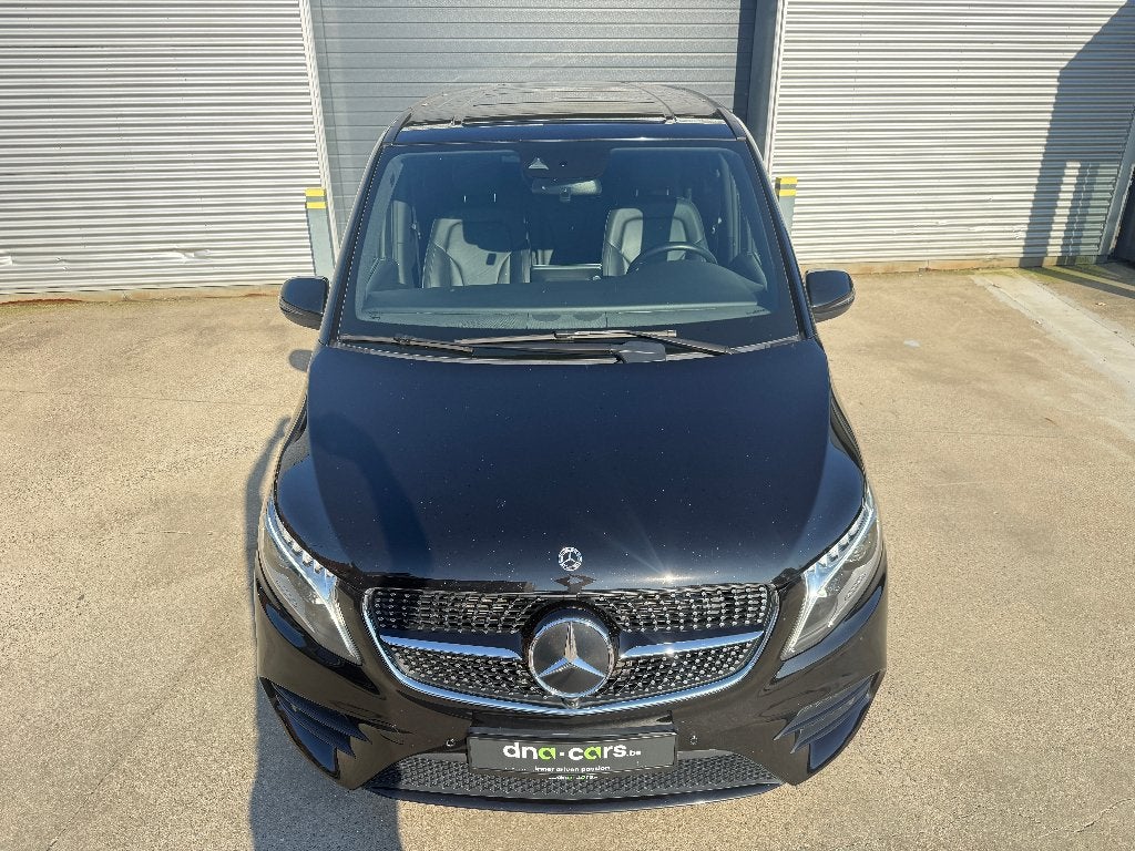 V 300 d / EXTRA LANG / AMG  / NIGHT P / LICHTE VR 5 / BTW, Autos, Mercedes-Benz, Cuir, Achat, 176 kW, Entreprise