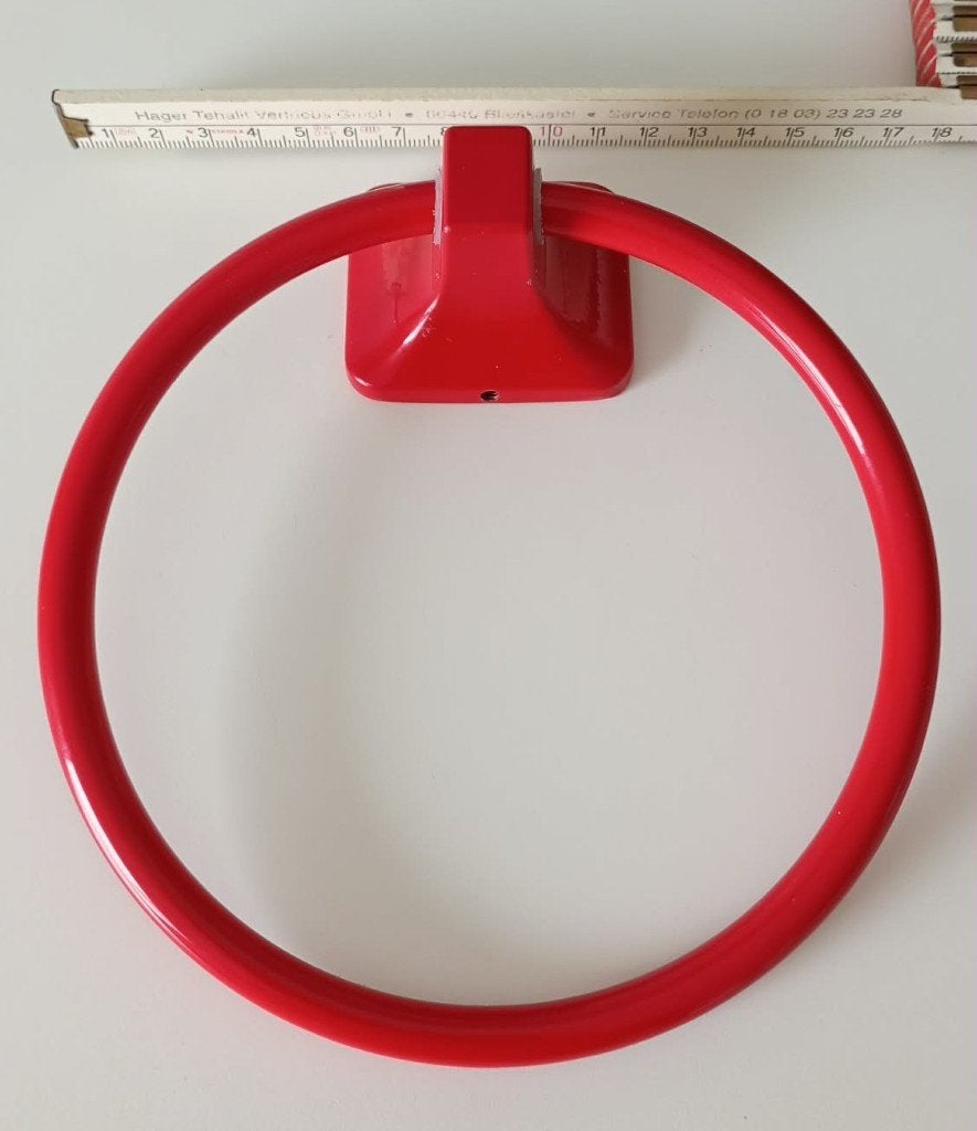 Moderne Handdoekring 15 cm – Nieuwstaat !!, Huis en Inrichting, Ophalen of Verzenden, Zo goed als nieuw, Rood, Handdoekenrek