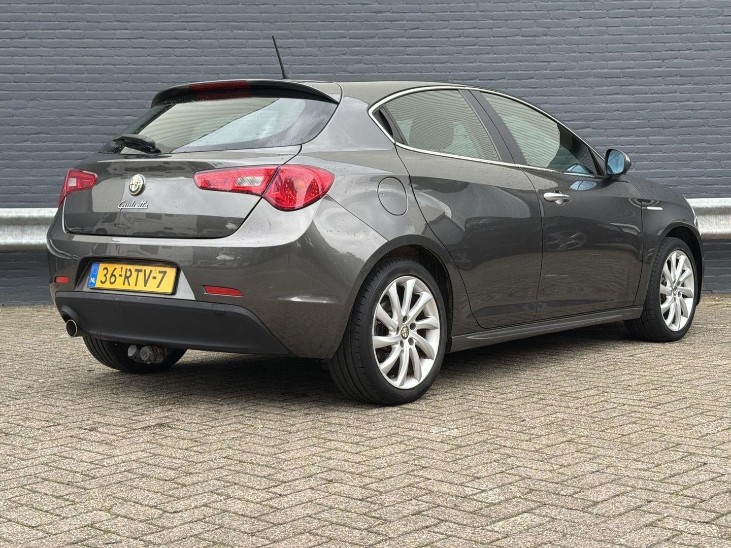 Alfa Romeo Giulietta 1.6 JTDm Distinctive | Cruise | climati, Autos, Argent ou Gris, Achat, Entreprise, Boîte manuelle